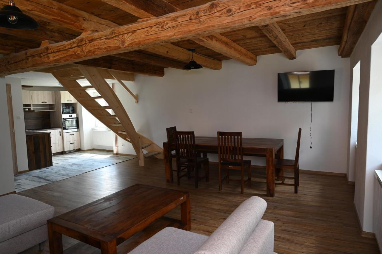Penzion Mezi Radky Jindrichuv Hradec Exterior photo